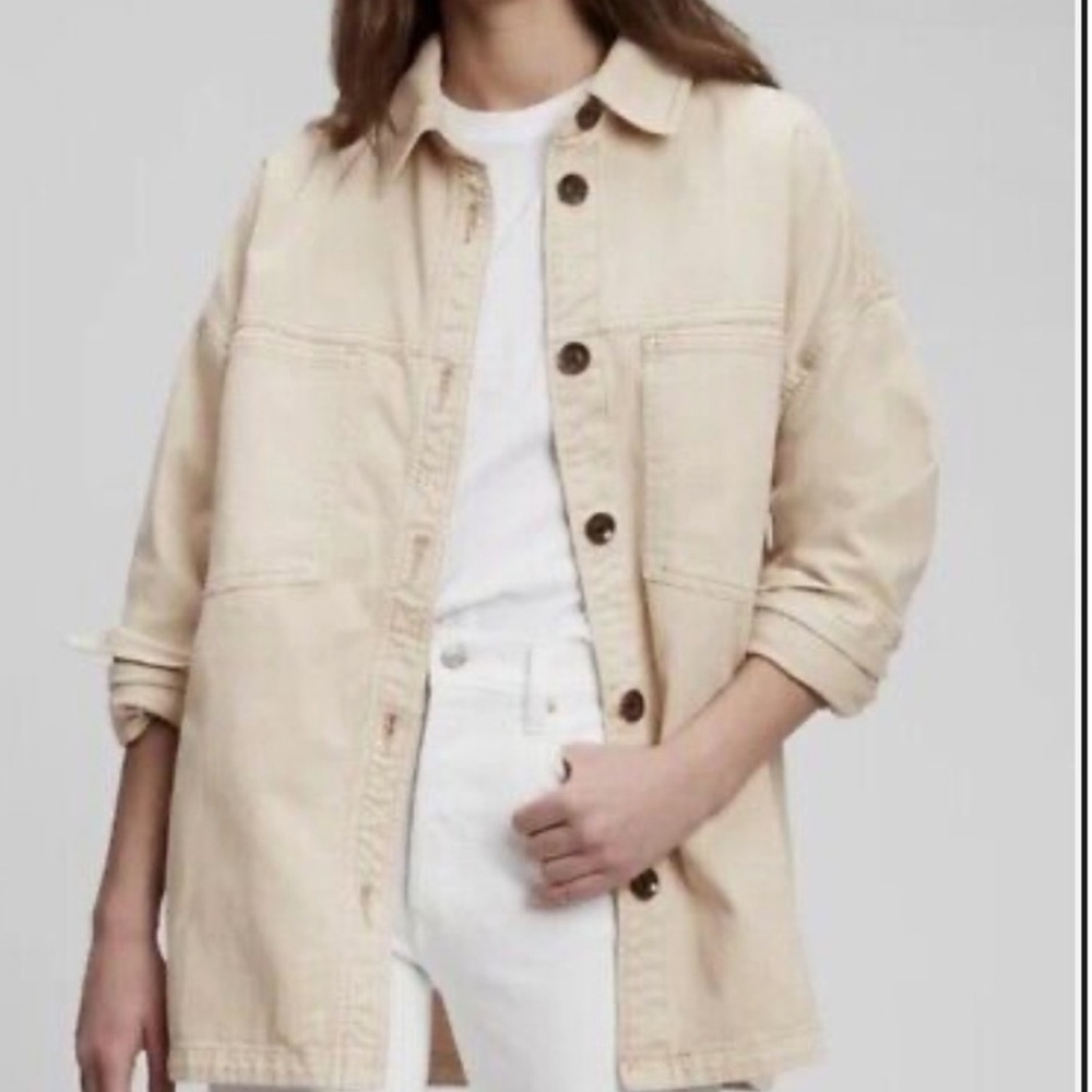 GAP Utility Jacket in Beige